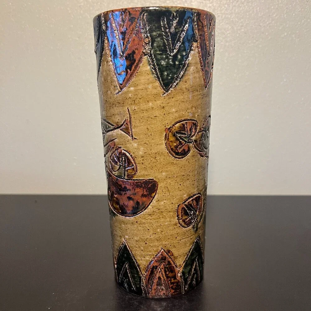 Vintage Otagiri OMC Japan Mid Century Studio Pottery Vase Fish Bird Sgraffito